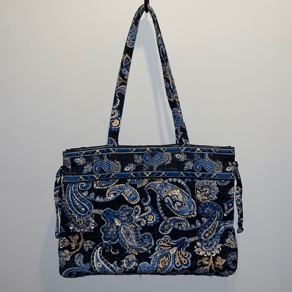 Vera Bradley Handbags - Gorgeous Vera Bradley Purse